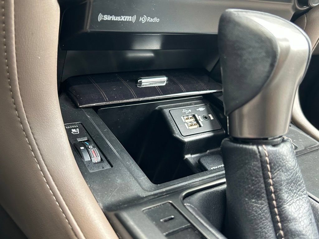 Used 2022 Lexus GX 460 Premium w/ Premium Package AWD/4WD image 25