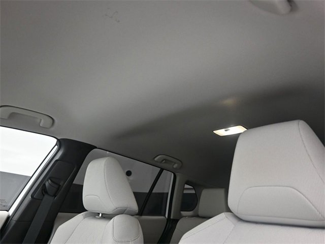 Used 2023 Toyota Corolla Cross LE image 23