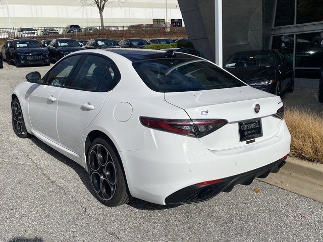 New 2025 Alfa Romeo Giulia AWD image 7
