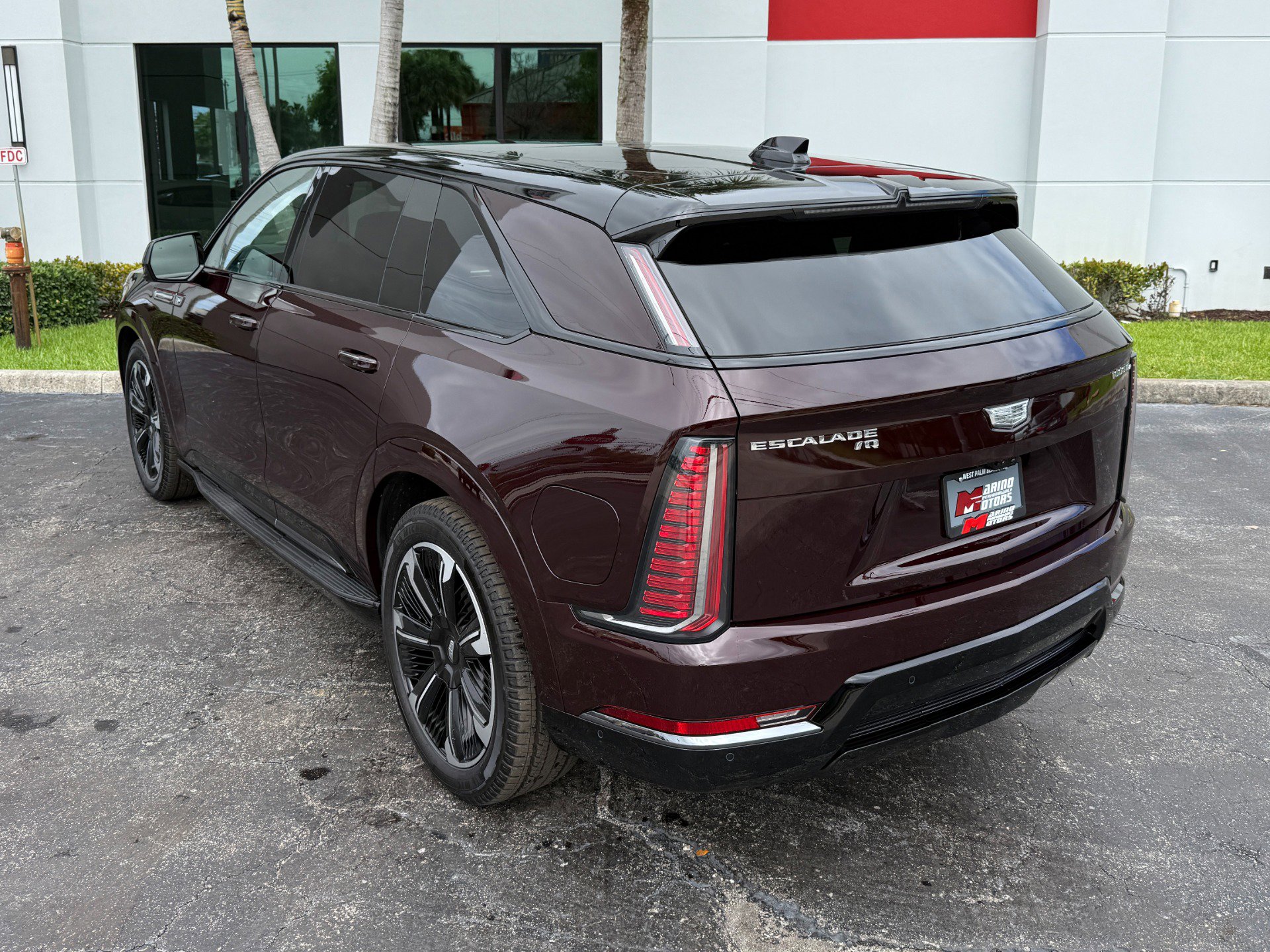 Used 2025 Cadillac Escalade IQ Sport 2 image 19