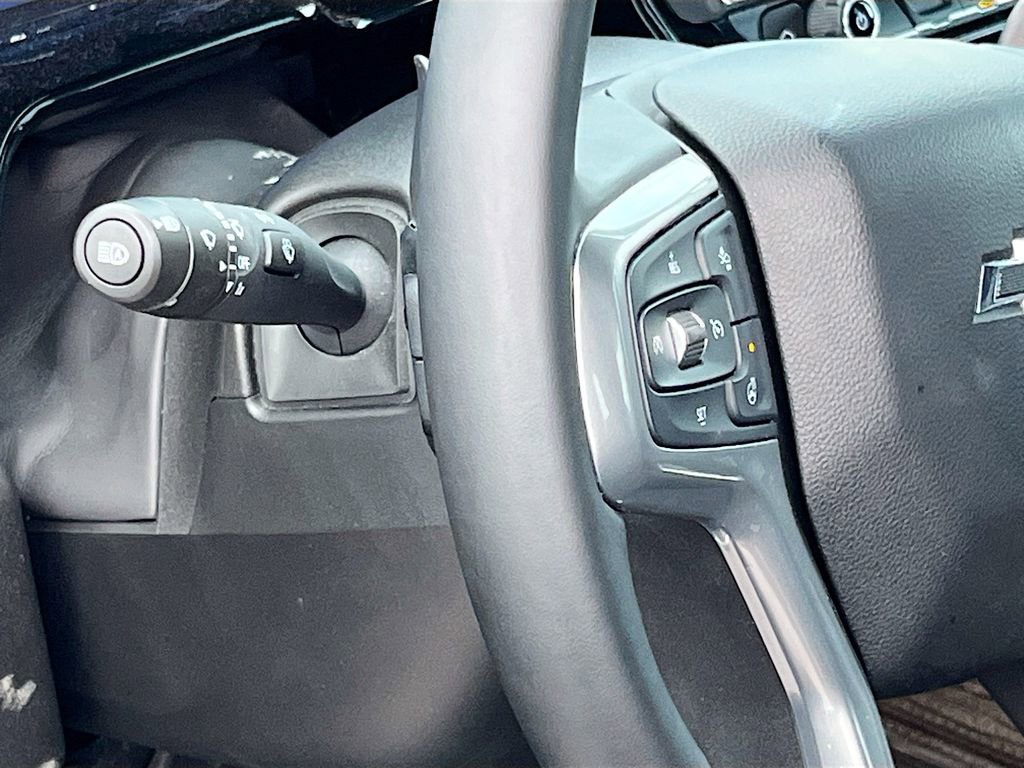 Used 2025 Chevrolet Silverado 1500 RST image 10