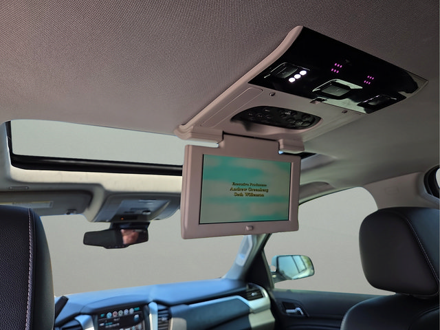 Used 2020 Chevrolet Suburban LT AWD/4WD image 17