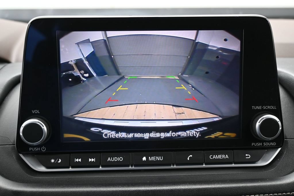 Used 2023 Nissan Rogue SV FWD image 21