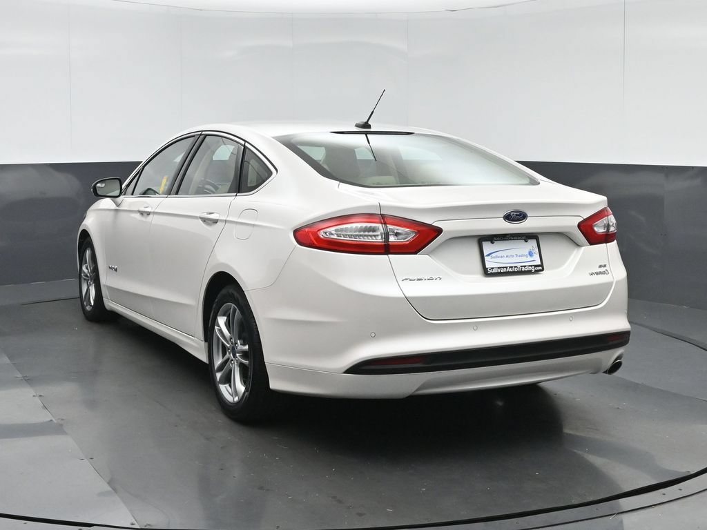 Used 2015 Ford Fusion SE w/ Equipment Group 502A FWD image 5
