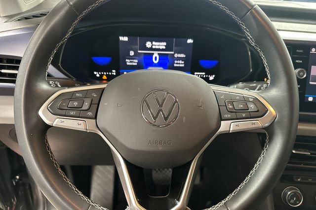 Certified 2022 Volkswagen Taos SE FWD image 28