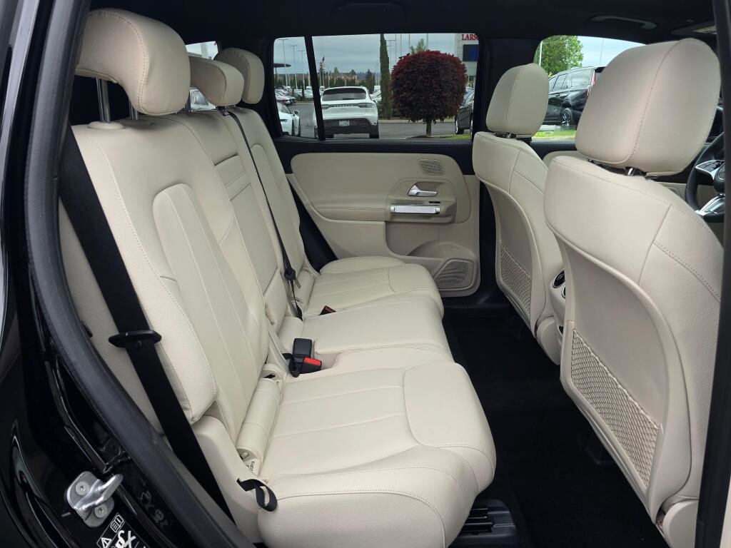 New 2026 Mercedes-Benz GLB 250 4MATIC image 24