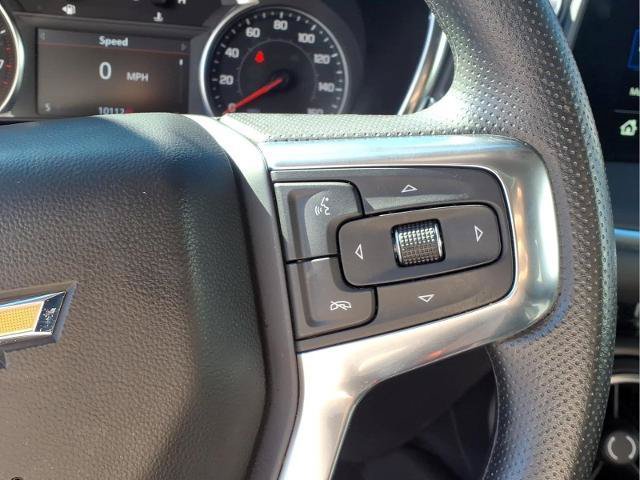 Used 2025 Chevrolet Blazer LT w/ Convenience Package FWD image 17
