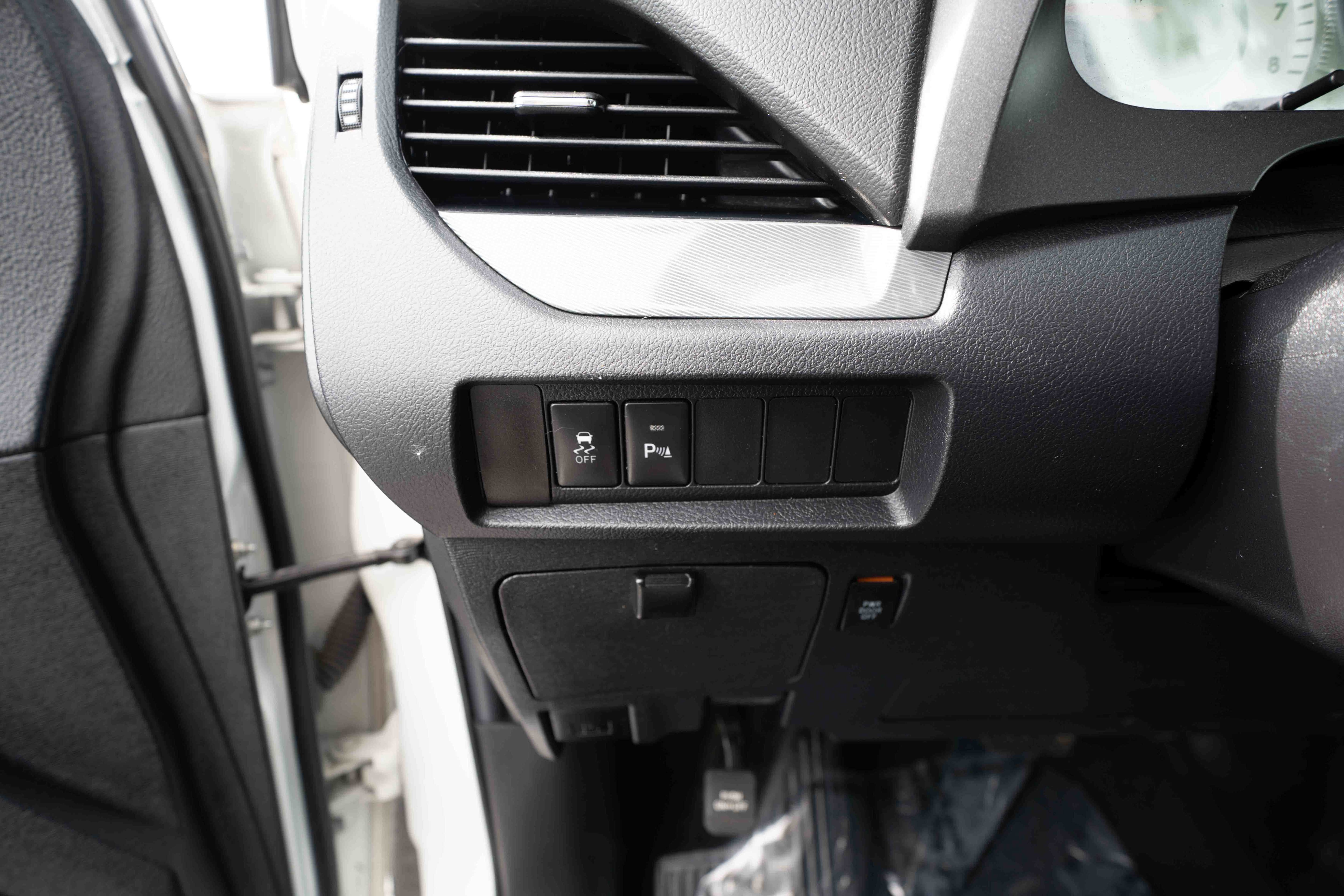 Used 2019 Toyota Sienna SE w/ SE Preferred Package AWD/4WD image 11