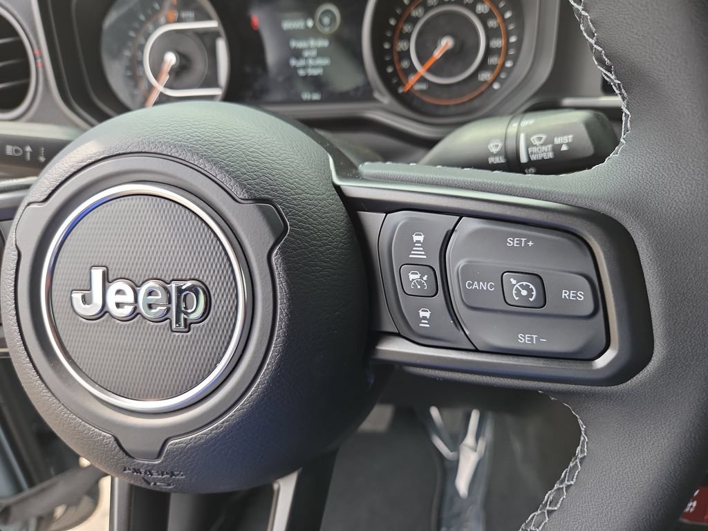 New 2026 Jeep Gladiator Rubicon w/ Steel Power Dome Hood Package AWD/4WD image 13