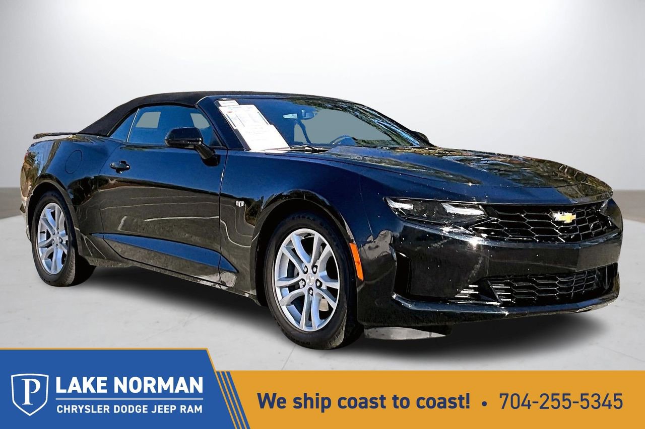 Used 2020 Chevrolet Camaro LT image 1