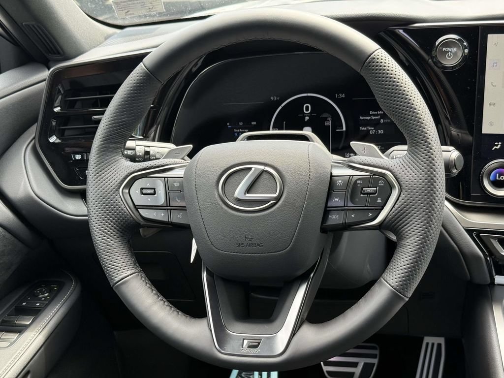 Used 2026 Lexus TX 500h AWD w/ Technology Package image 9