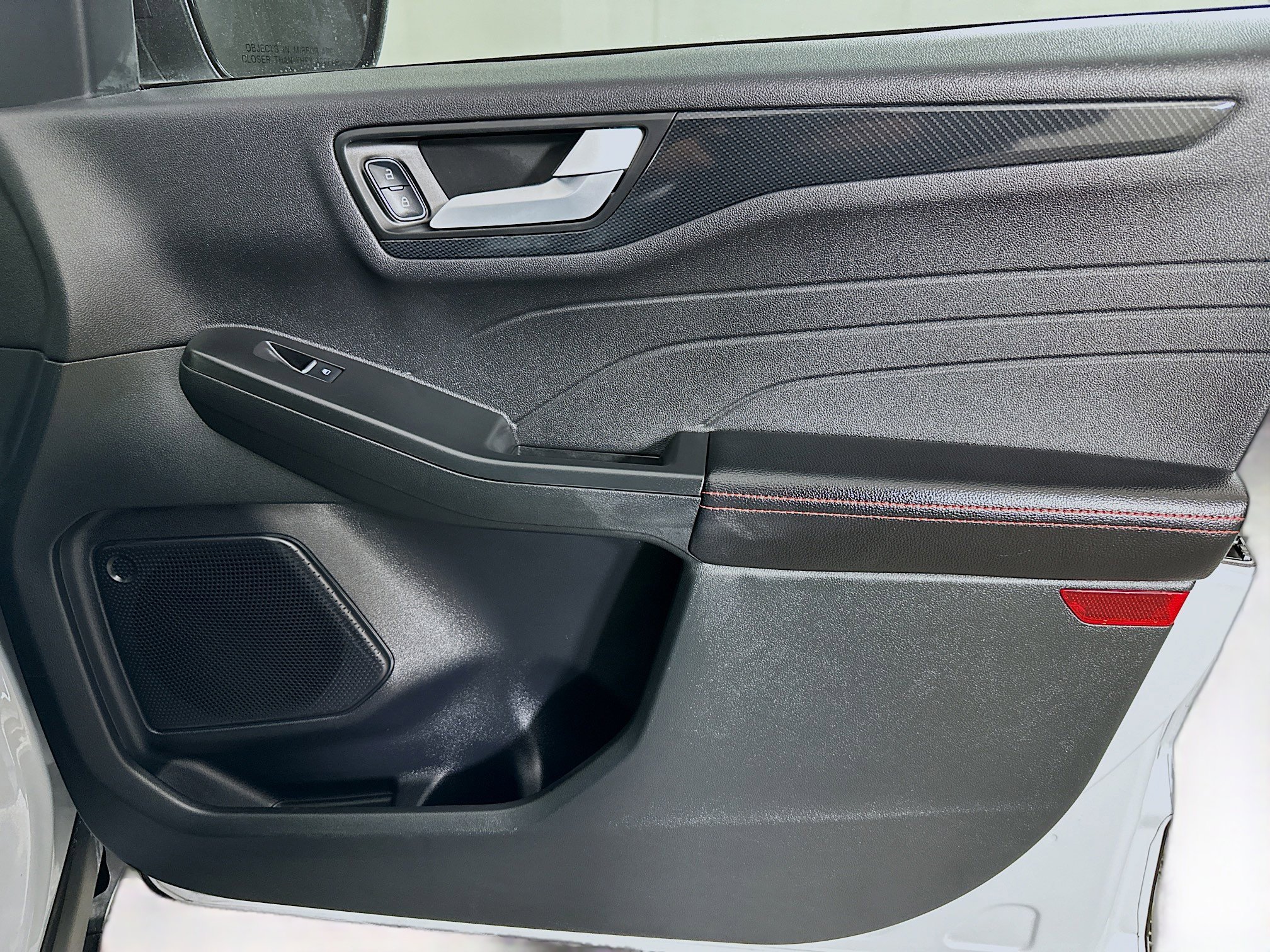 Used 2025 Ford Escape ST-Line w/ Tech Pack #1 image 31