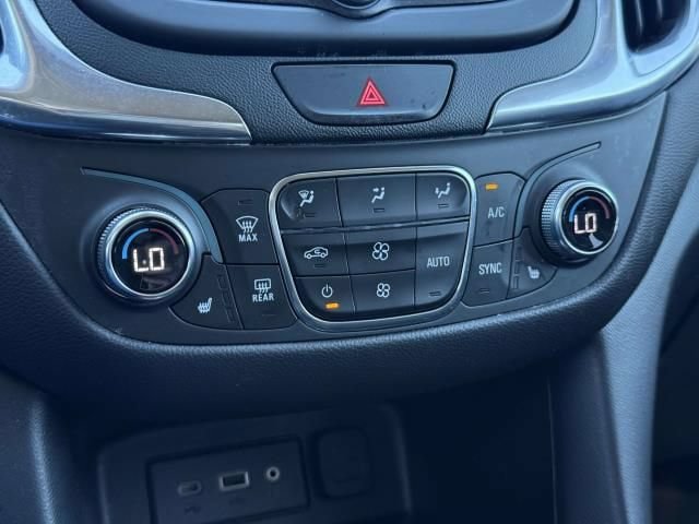 Used 2021 Chevrolet Equinox LT FWD image 26