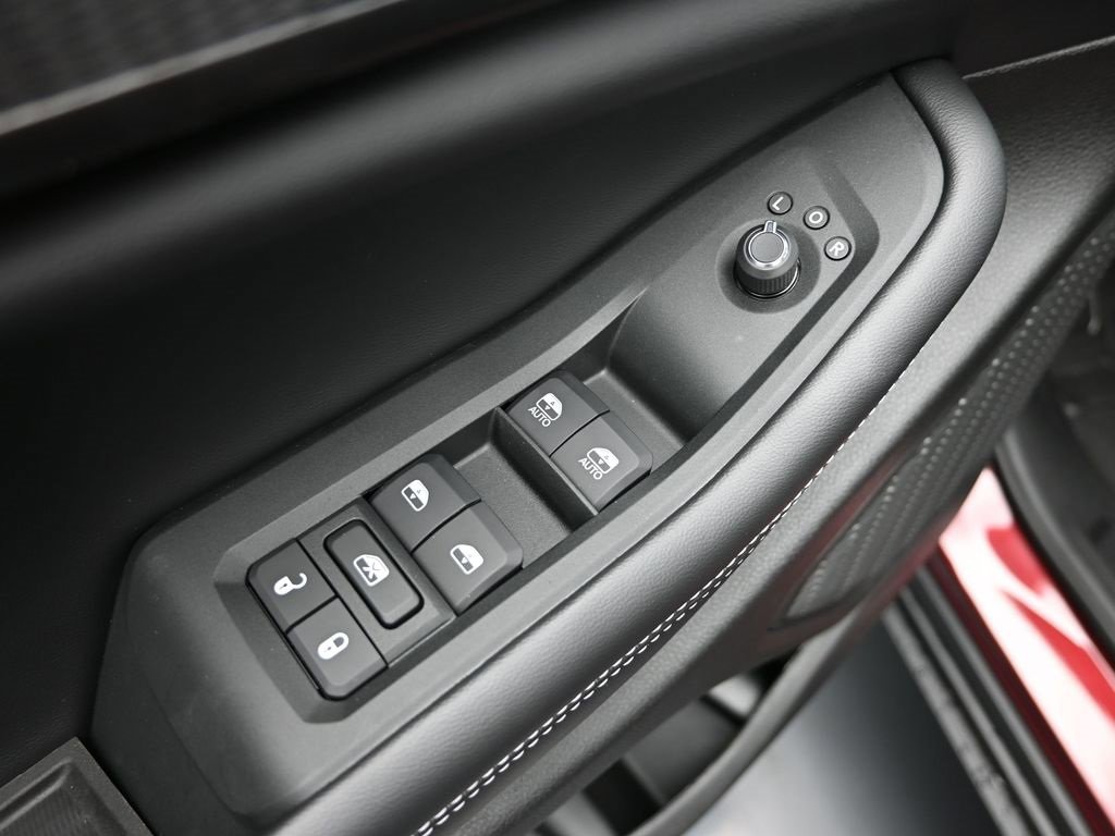 New 2025 Jeep Grand Cherokee L Laredo w/ Luxury Tech Group I image 10