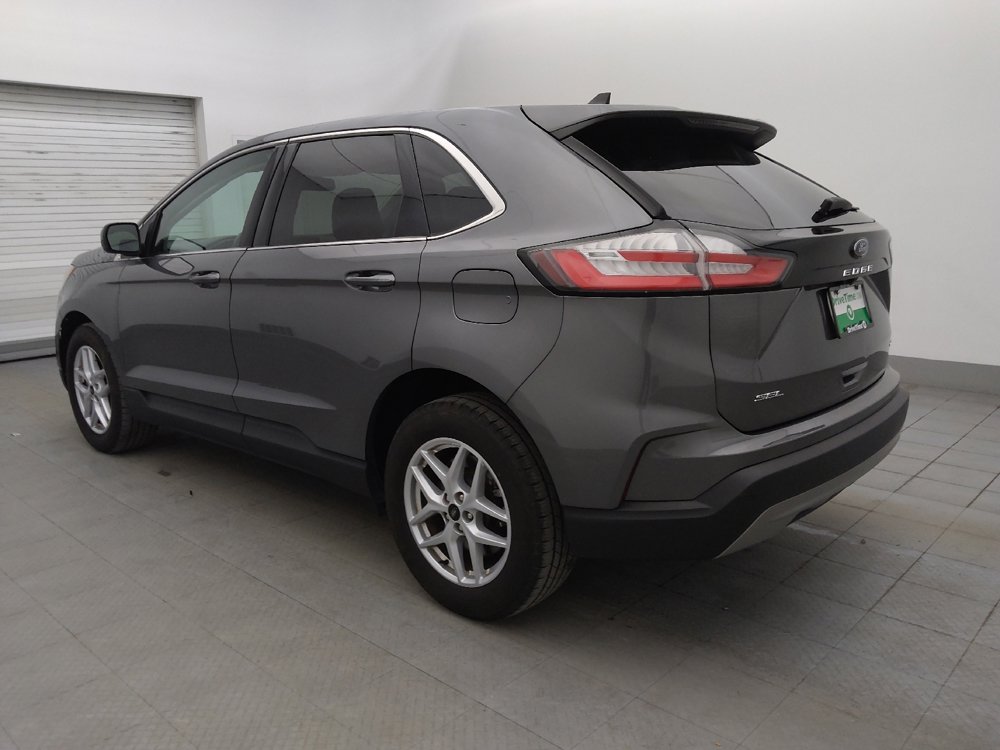Used 2024 Ford Edge SEL image 3