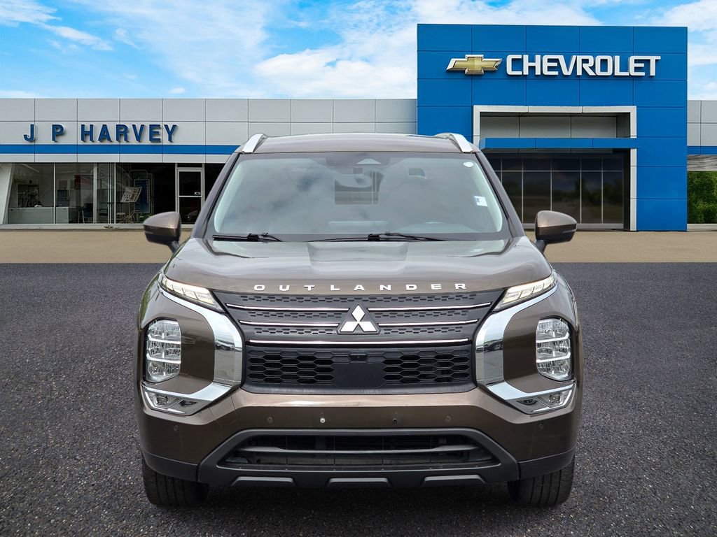 Used 2022 Mitsubishi Outlander SEL FWD image 2