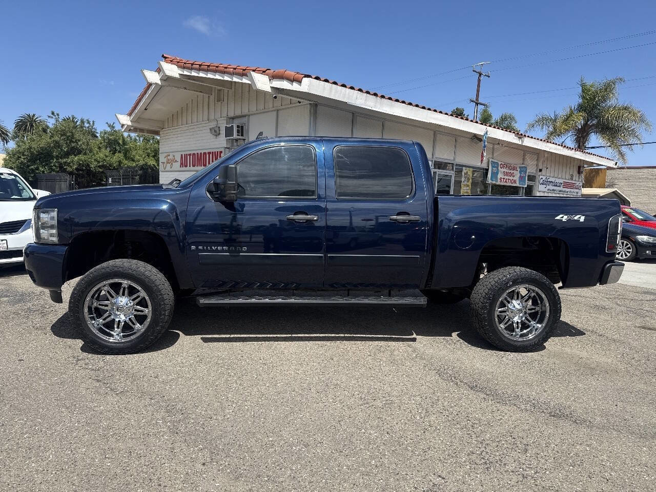 Used 2008 Chevrolet Silverado 1500 LT w/ Power Pack Plus AWD/4WD image 2