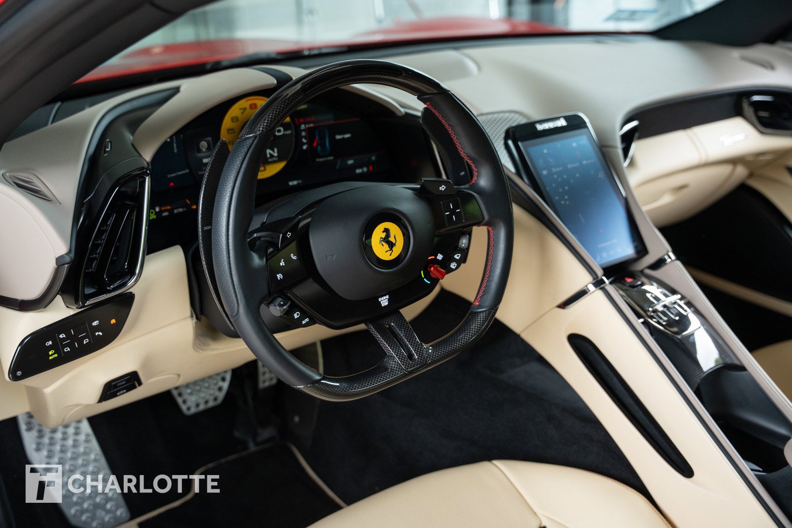 Used 2022 Ferrari Roma RWD image 25