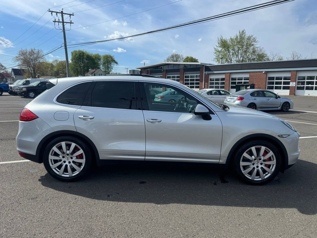 Used 2011 Porsche Cayenne Turbo AWD/4WD image 4