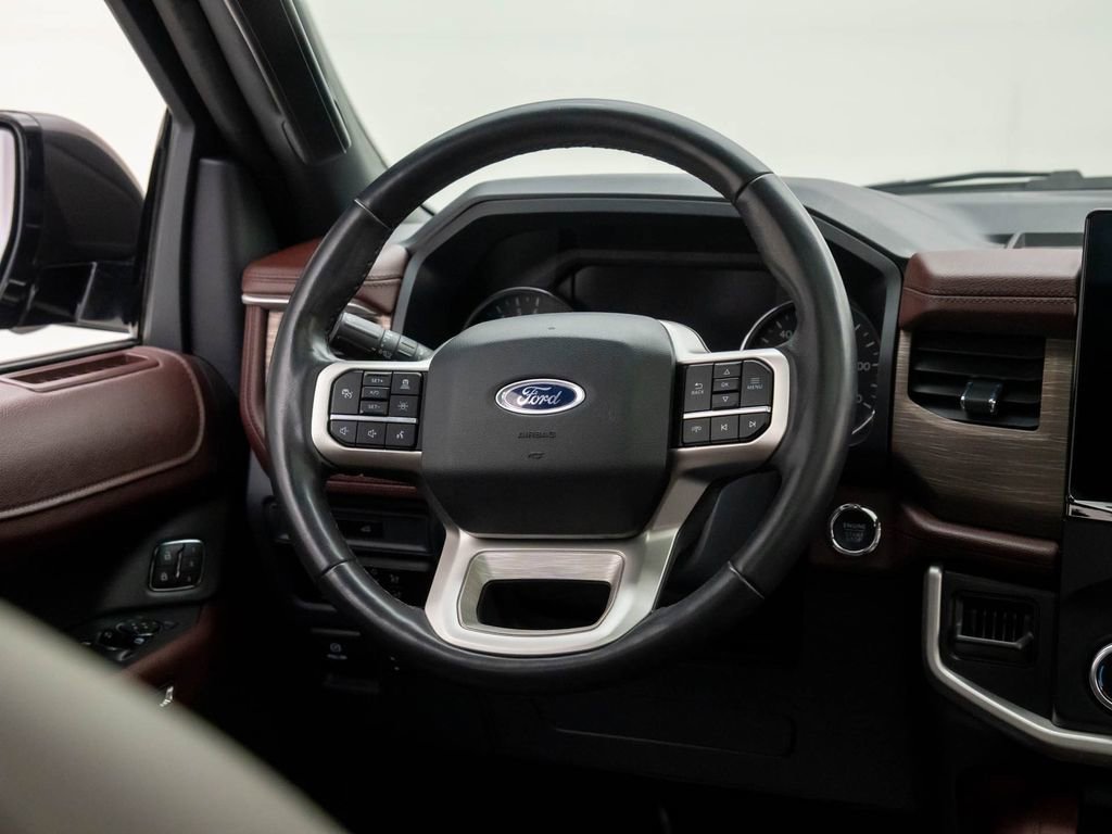Used 2024 Ford Expedition Max Limited image 10