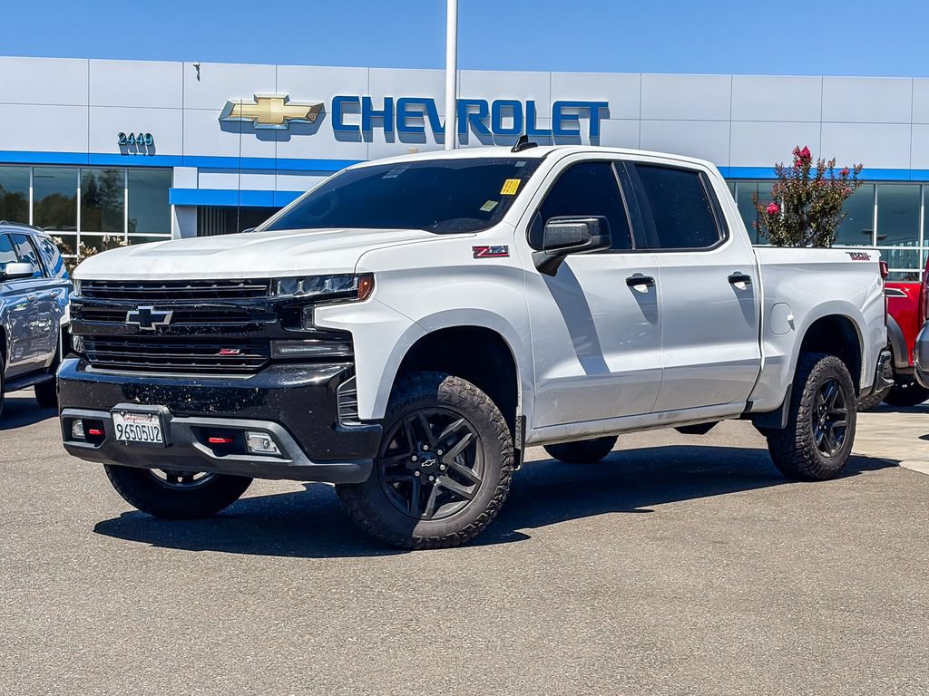 Used 2019 Chevrolet Silverado 1500 LT Trail Boss w/ Convenience Package AWD/4WD image 1