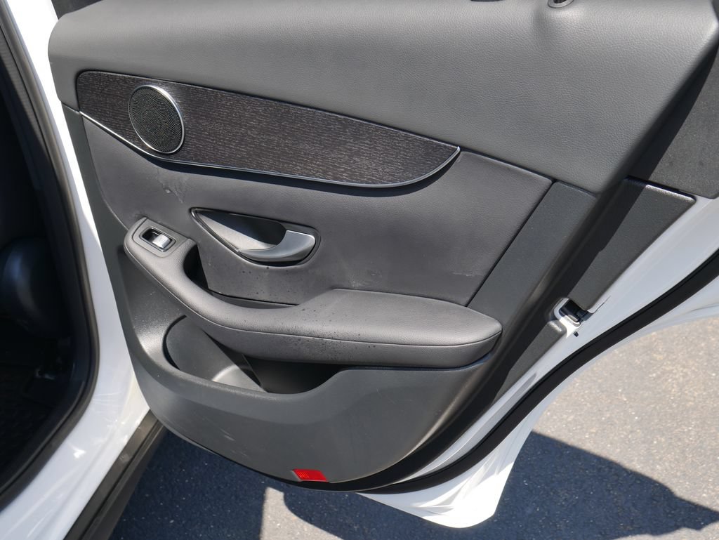 Used 2022 Mercedes-Benz GLC 300 4MATIC image 27