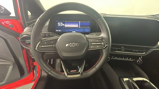 Used 2025 Chevrolet Equinox EV RS FWD image 14