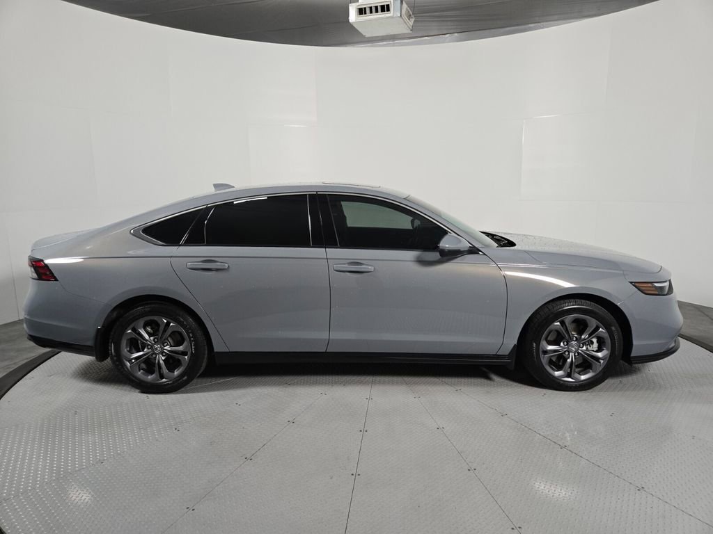 Used 2024 Honda Accord EX-L image 7