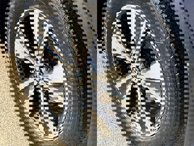 Used 2023 Nissan Murano SV image 11