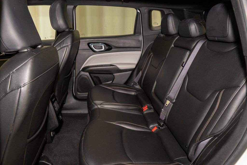 Used 2024 Jeep Compass Limited image 8