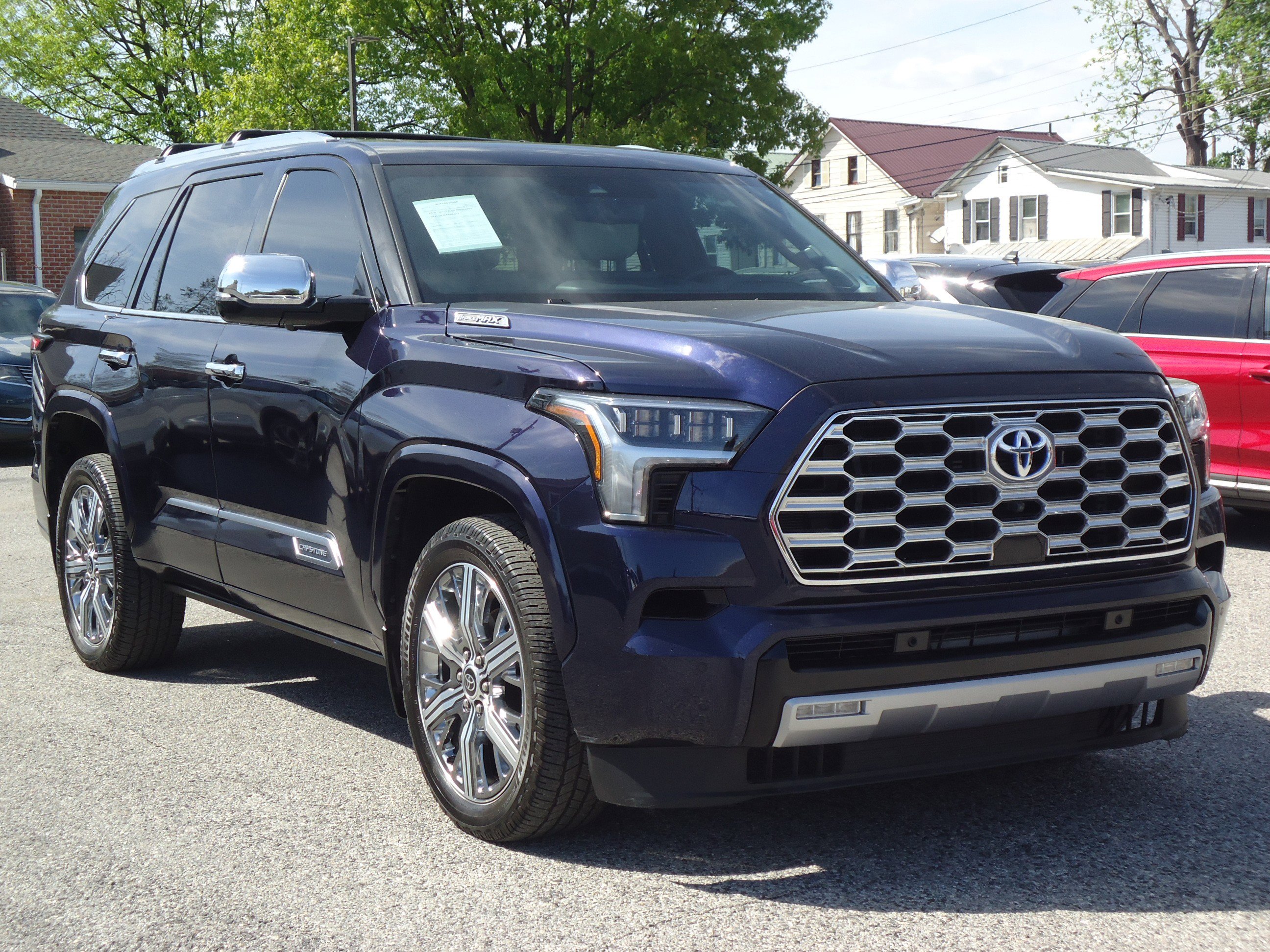 Used 2023 Toyota Sequoia Capstone AWD/4WD image 1