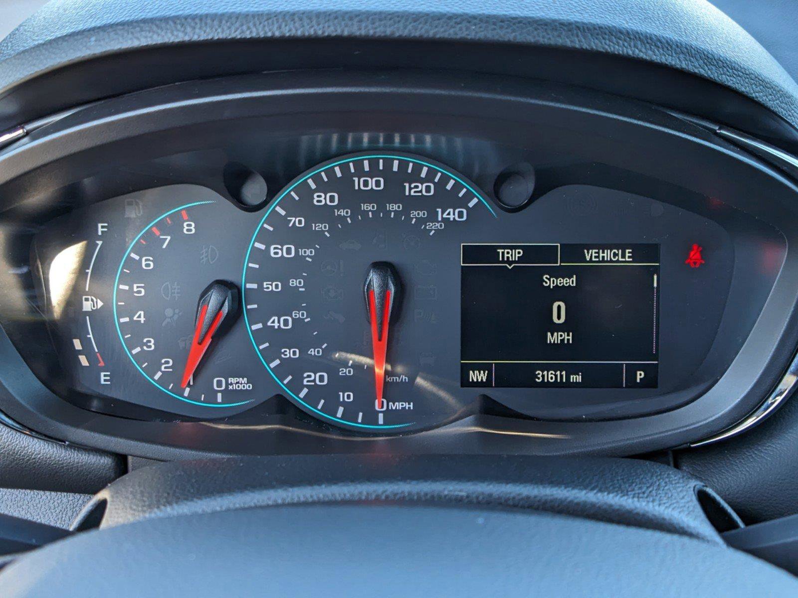 Used 2022 Chevrolet Trax LT w/ LT Convenience Package image 28