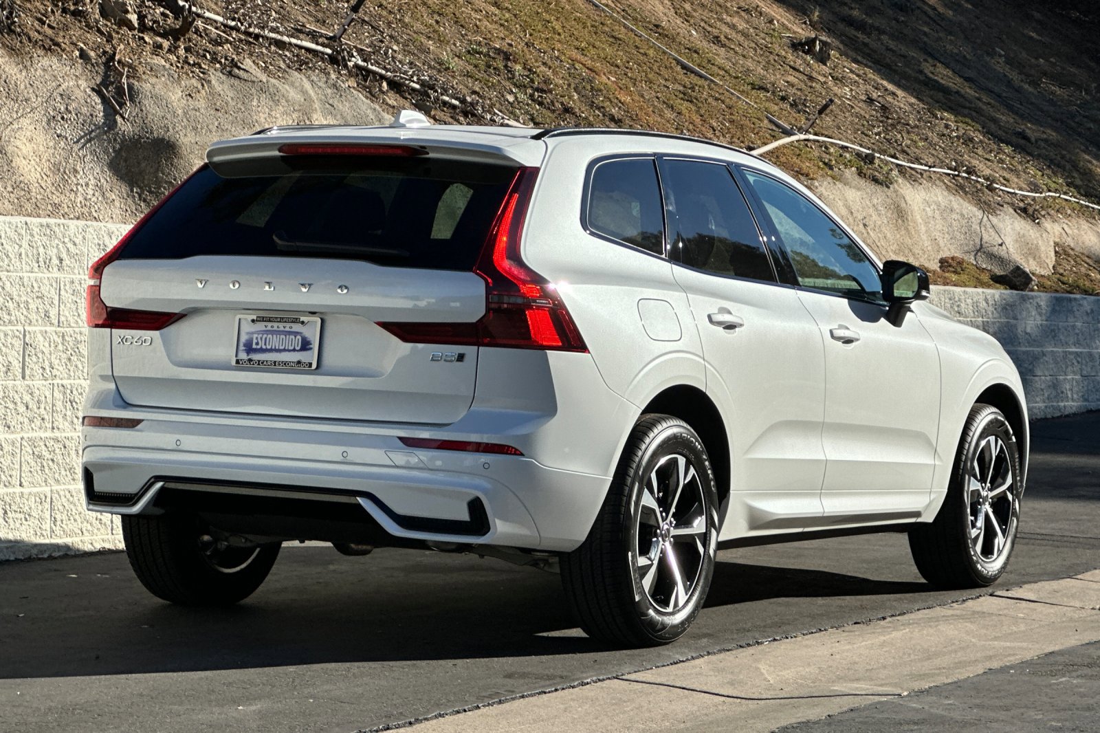 New 2026 Volvo XC60 B5 Core image 5