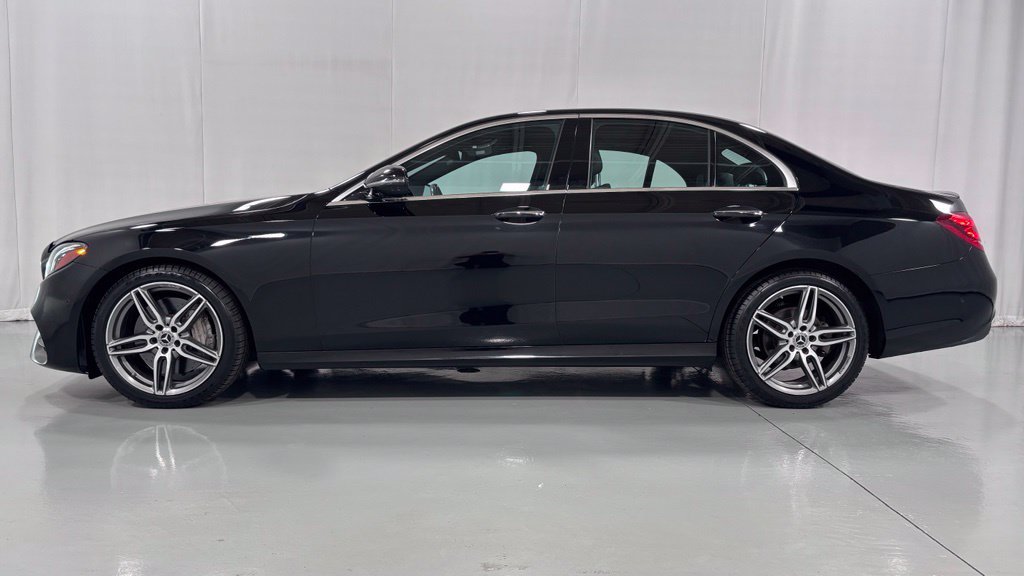 Used 2019 Mercedes-Benz E 300 4MATIC image 9