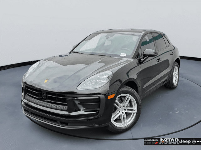 Used 2024 Porsche Macan AWD/4WD image 1