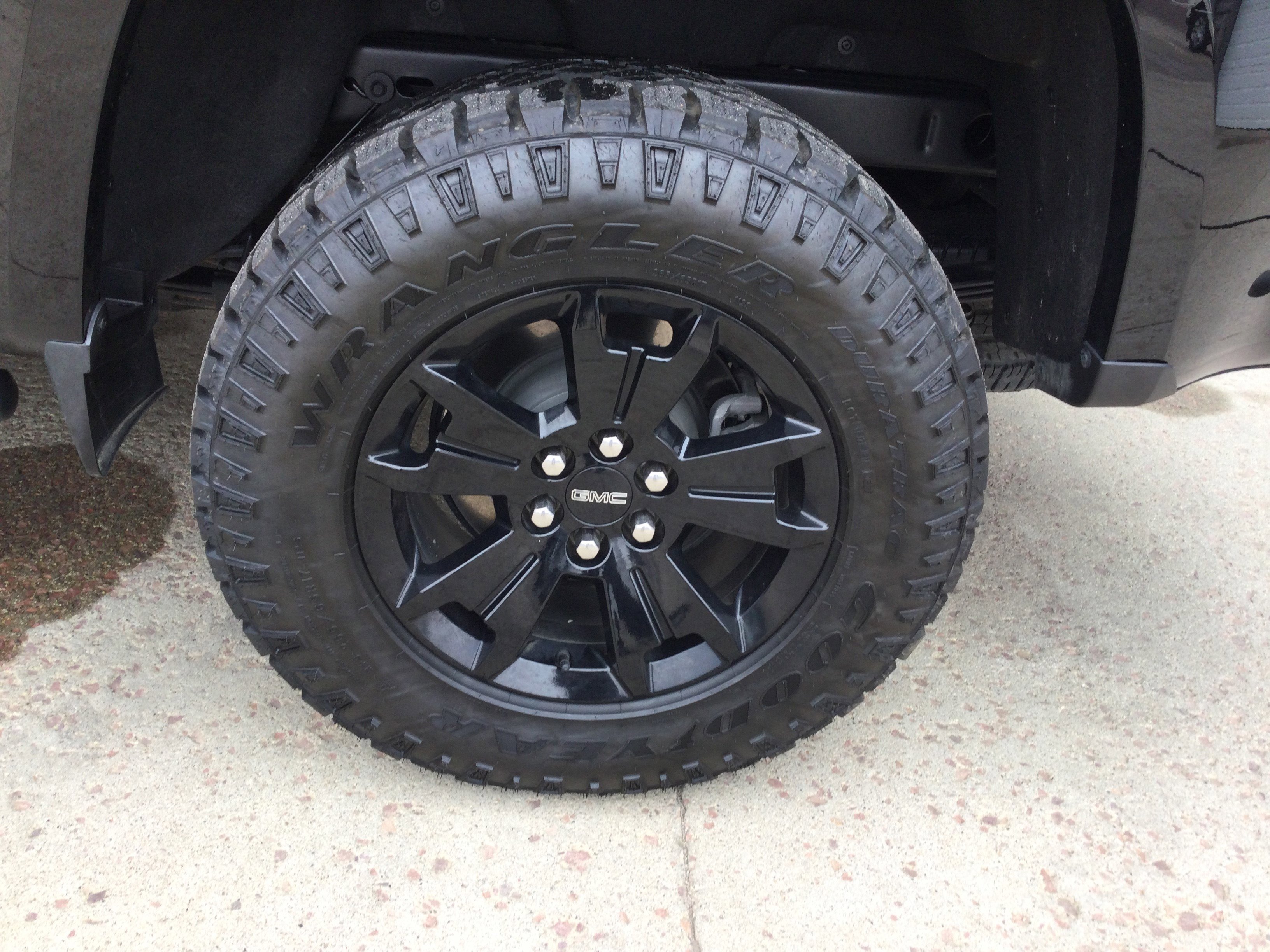 Used 2022 GMC Canyon AT4 image 5