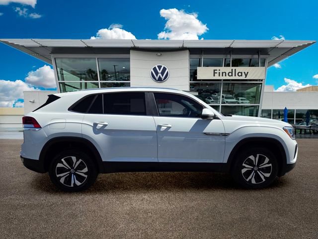 Used 2024 Volkswagen Atlas Cross Sport SE FWD image 7