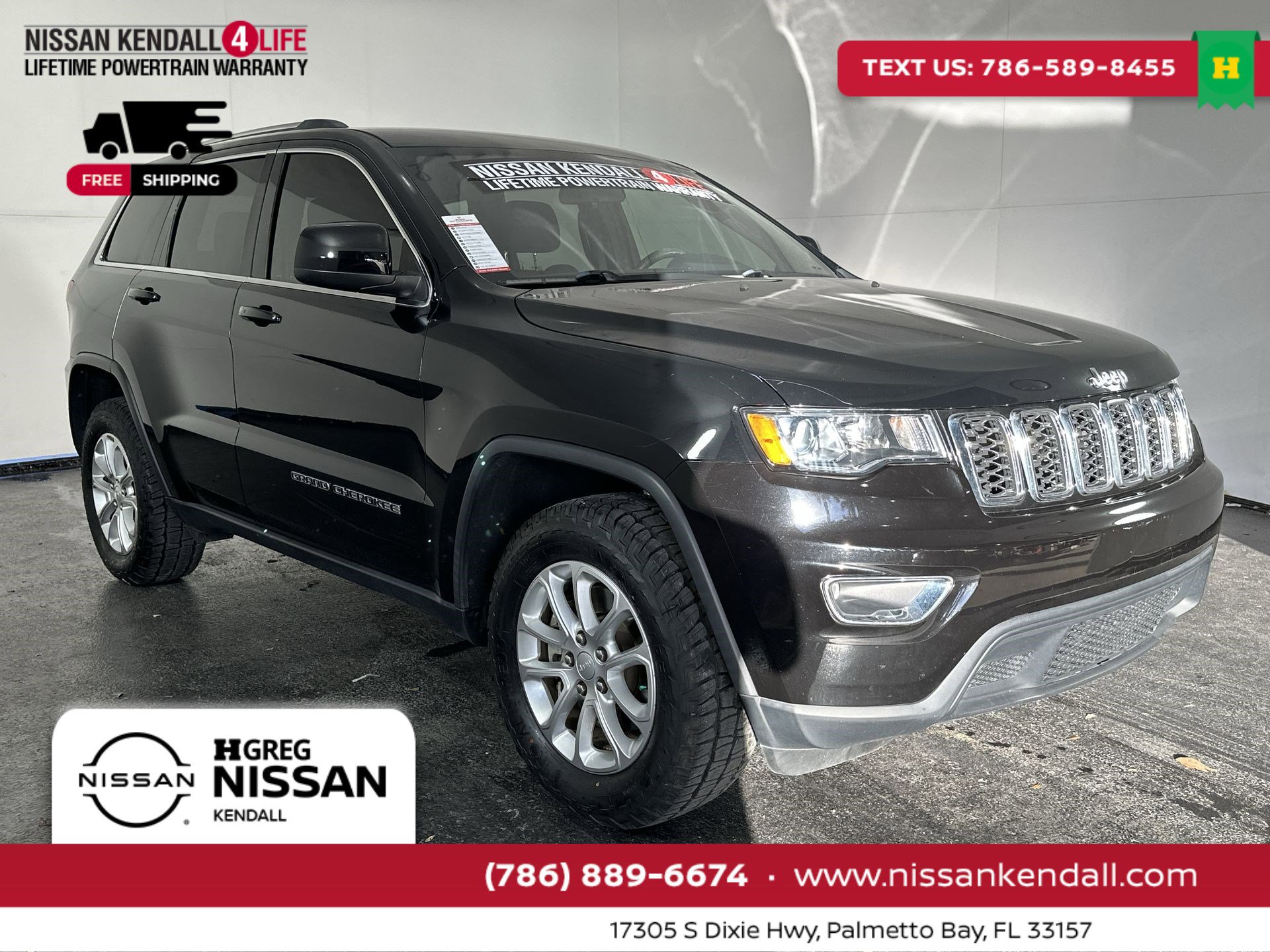 Used 2021 Jeep Grand Cherokee Laredo image 2