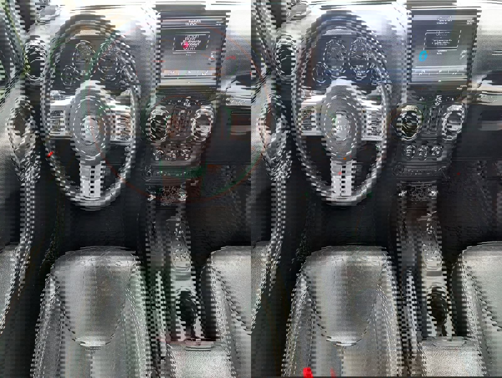 Used 2015 Jeep Wrangler Unlimited Rubicon image 6