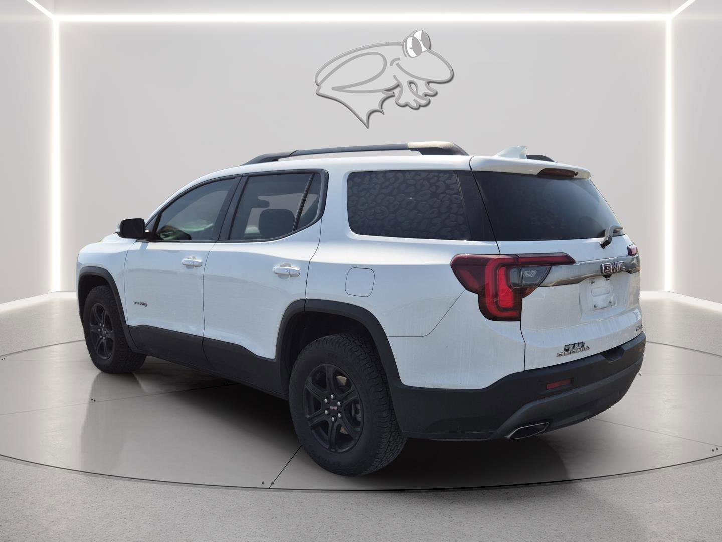 Used 2021 GMC Acadia AT4 w/ Trailering Package image 4