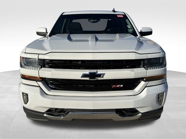 Used 2018 Chevrolet Silverado 1500 LT w/ All Star Edition image 2