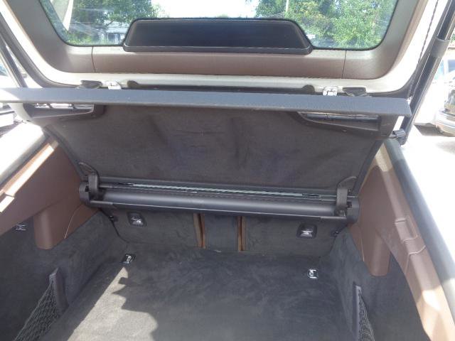 Used 2015 Porsche Panamera 4S Executive image 9