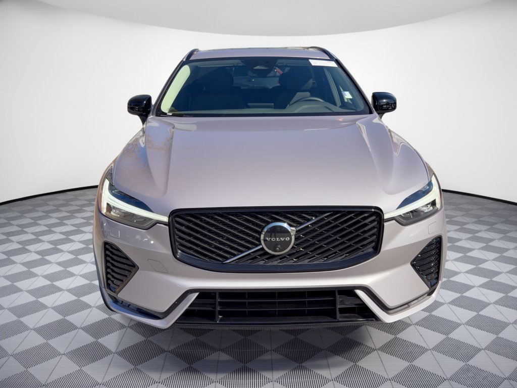 Certified 2026 Volvo XC60 B5 Plus AWD/4WD image 6
