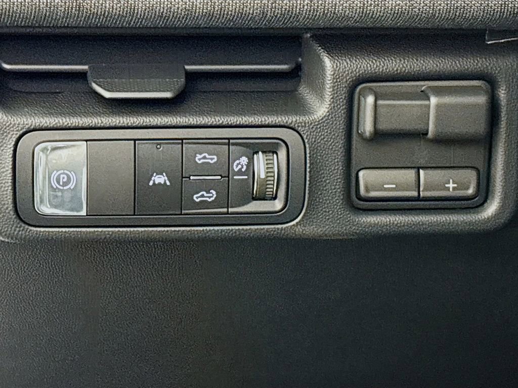 New 2026 GMC Sierra EV Elevation image 10