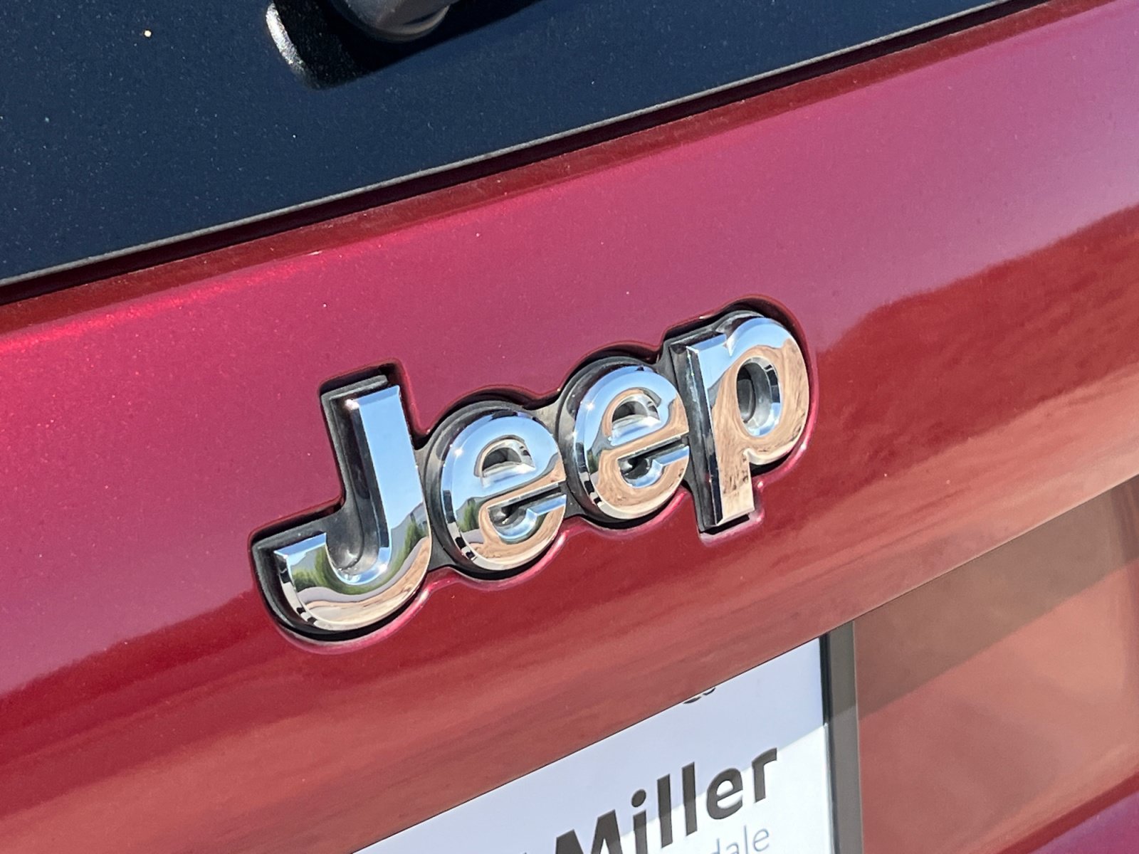 Used 2021 Jeep Cherokee Latitude Lux FWD image 30