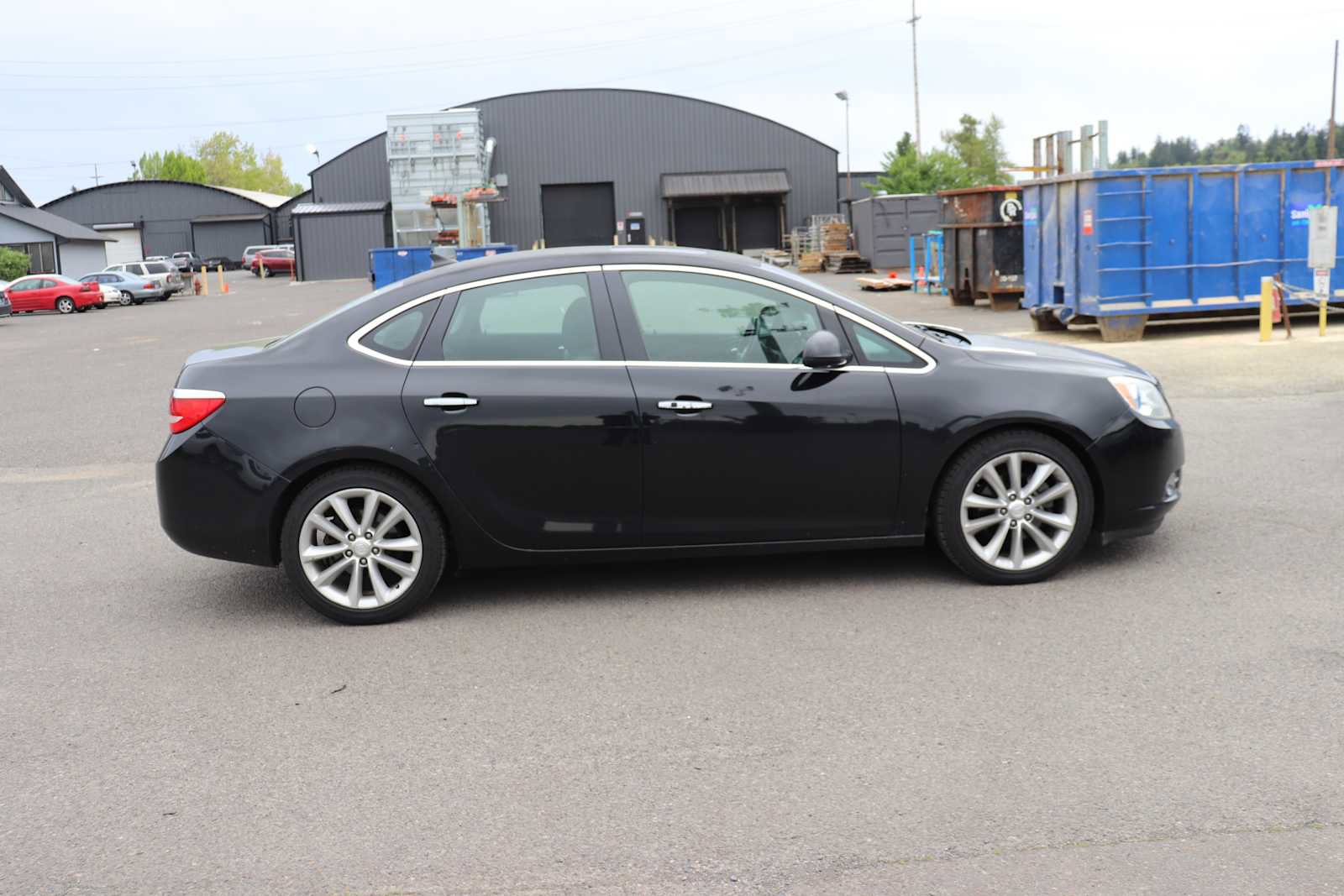 Used 2012 Buick Verano Leather FWD image 4