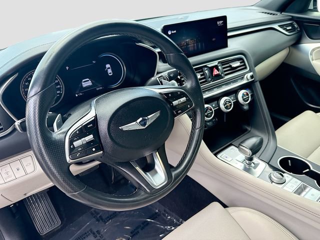 Used 2022 Genesis G70 2.0T image 9