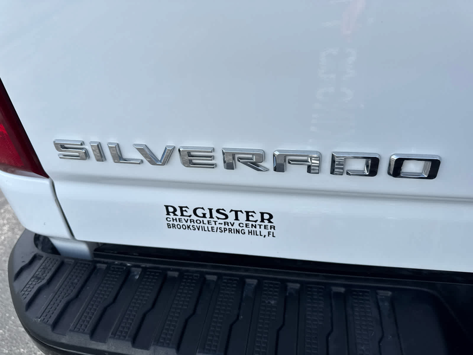Used 2025 Chevrolet Silverado 2500 Custom w/ Custom Value Package AWD/4WD image 9