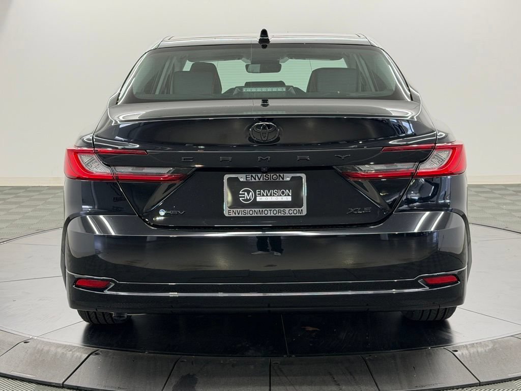 Used 2026 Toyota Camry XLE FWD image 9