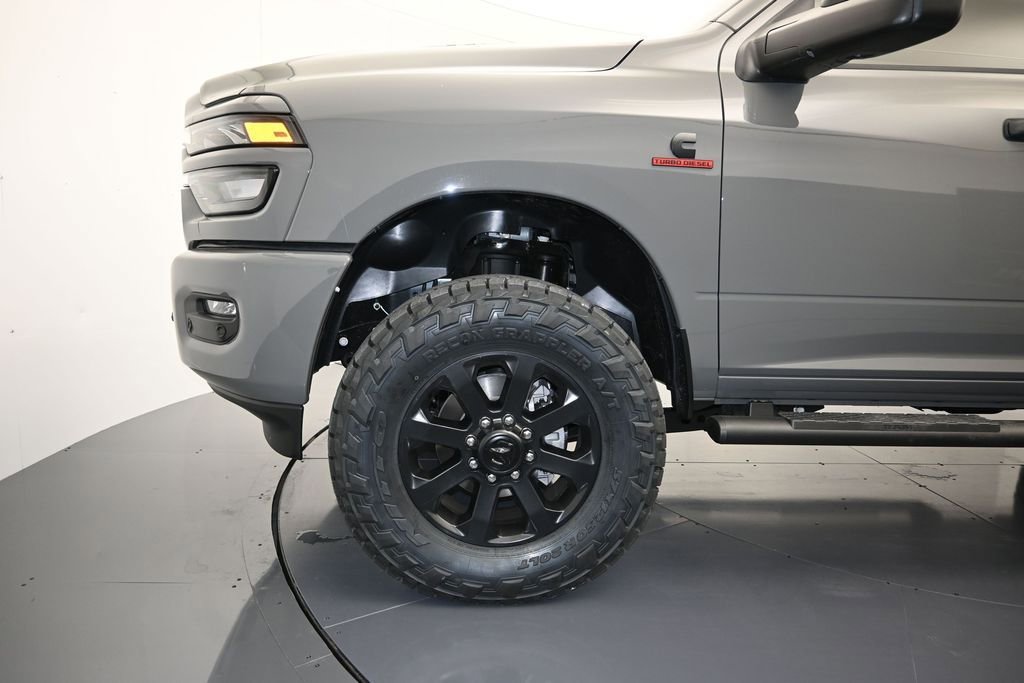 New 2026 RAM 2500 Tradesman AWD/4WD image 9